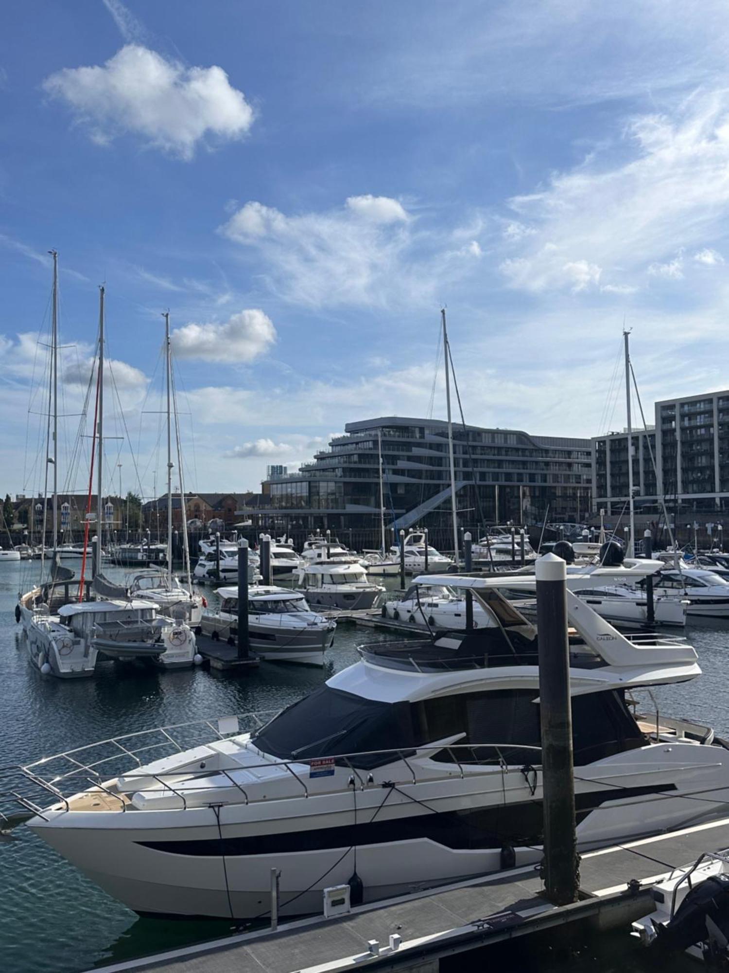 Ocean Village Marina 2 Bedroom Apartment With Balcony! Σαουθάμπτον Εξωτερικό φωτογραφία